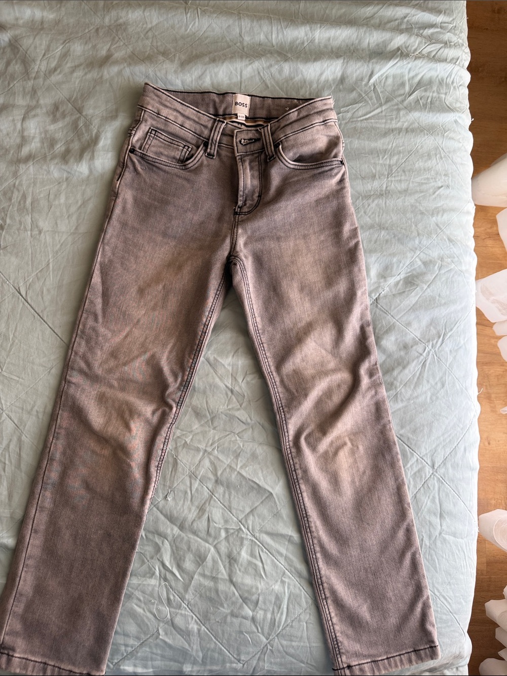 BOSS Straight Leg Jeans in Dusty Mauve